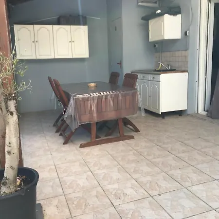 Avec Grande Terrasse Plein Sud Apartmán *